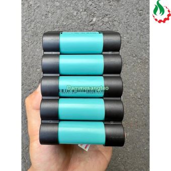 Pin Dekton 21V M21-B6000EVE 6AH chân pin Makita