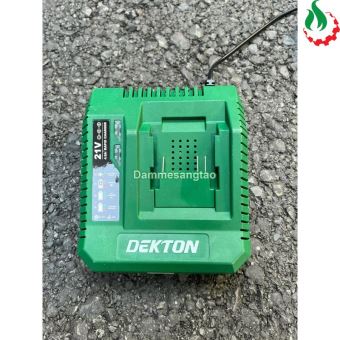 Sạc pin Dekton 21V M21-S40Plus (4.0A) chân pin Makita