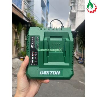 Sạc pin Dekton 21V M21-S40Plus (4.0A) chân pin Makita