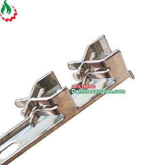 Chân tiếp xúc mạch pin makita