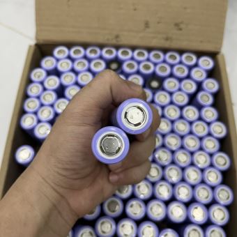 Cell pin tháo khối 21700 SAMSUNG INR21700-40T Li-ion 3.7V