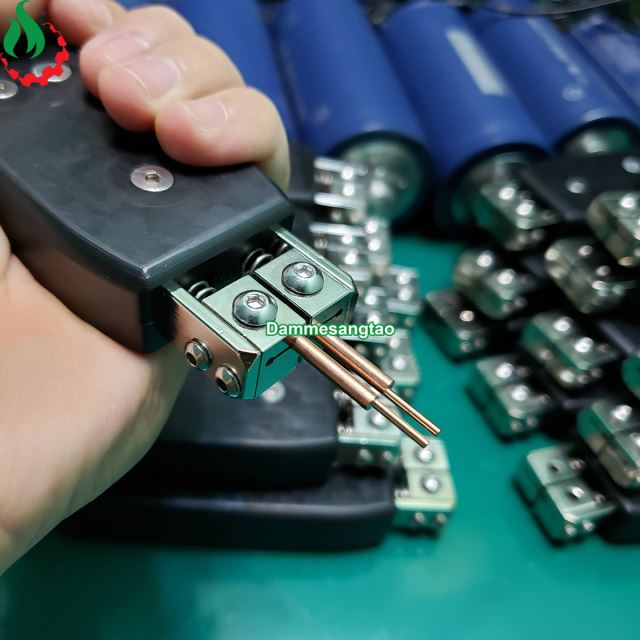 Tay hàn cell pin - Đồng đỏ mạ Niken